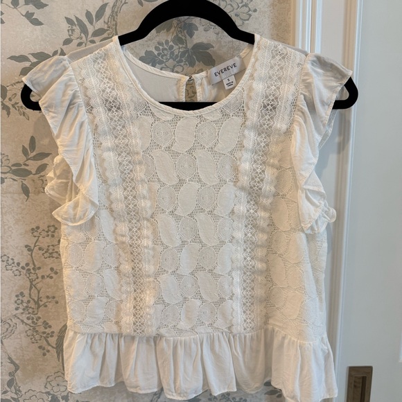 Evereve Tops - Evereve White Lace Flutter Sleeve Peplum Top Size S
